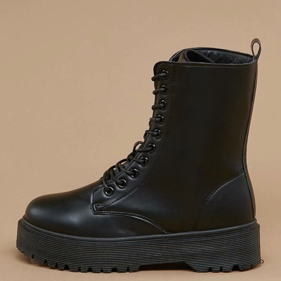 SHEIN Shoes - ISO !!! I want these so bad! SHEIN boots